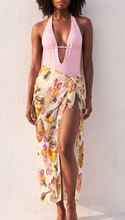 Nicolette Sarong in Oh, Honey